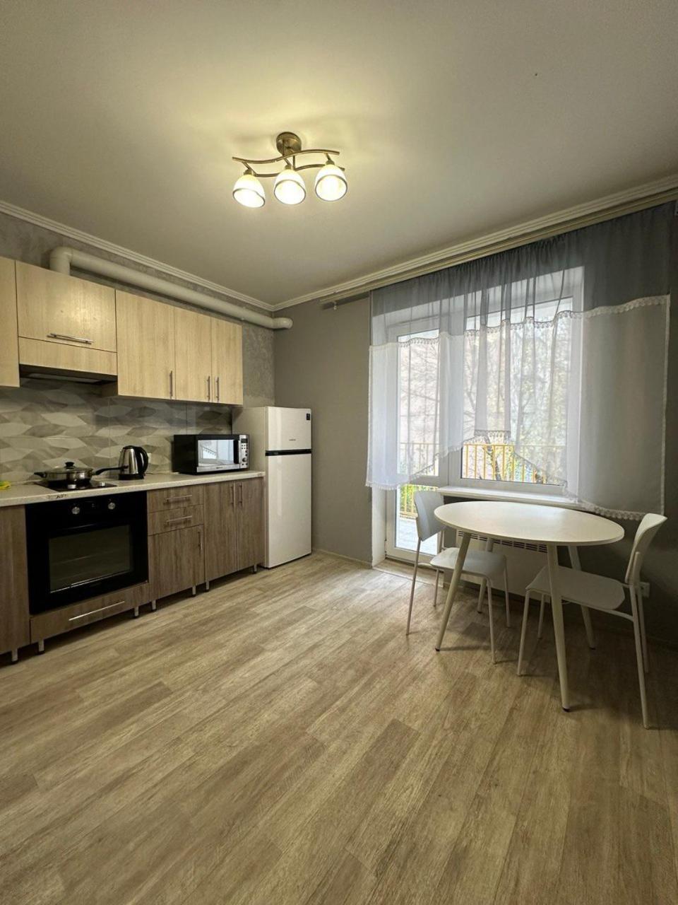 Ferienwohnung Prospekt Peremogu 10B Kropywnyzkyj Exterior foto